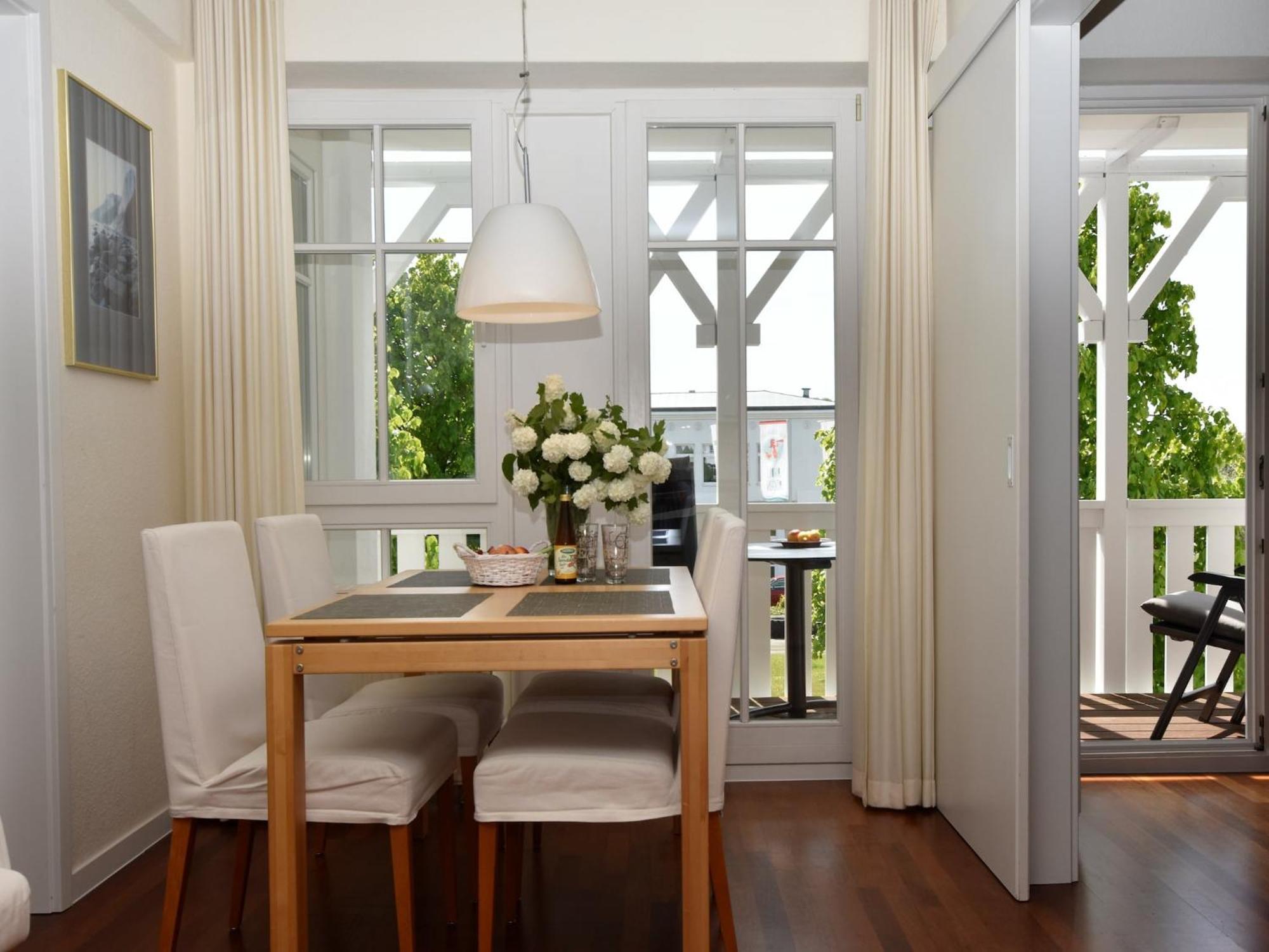 Charming Apartment On Ruegen Island With Balcony Sellin  Exteriör bild